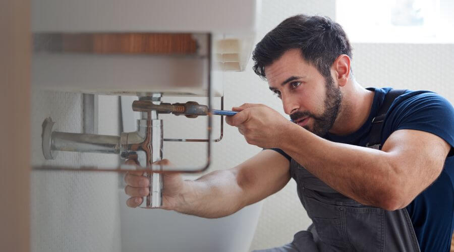 Water heater installation in Dupont, IN